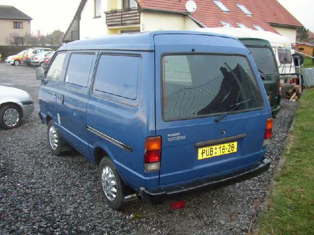 1993 Nissan Vanette C22 (camaugug)