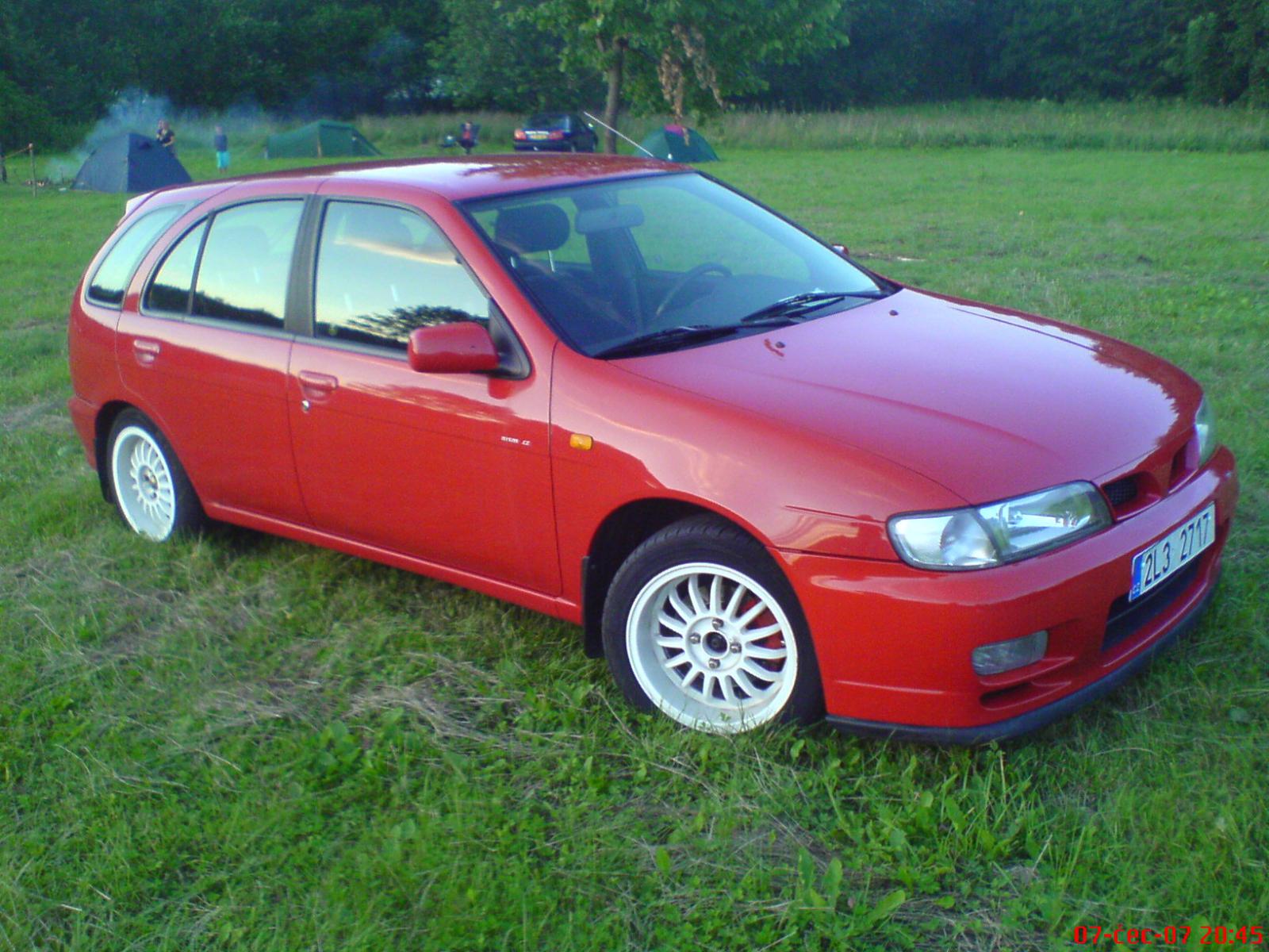 Nissan almera 1996