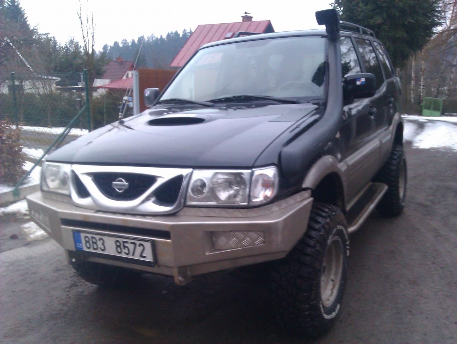 Nissan terrano ii r20